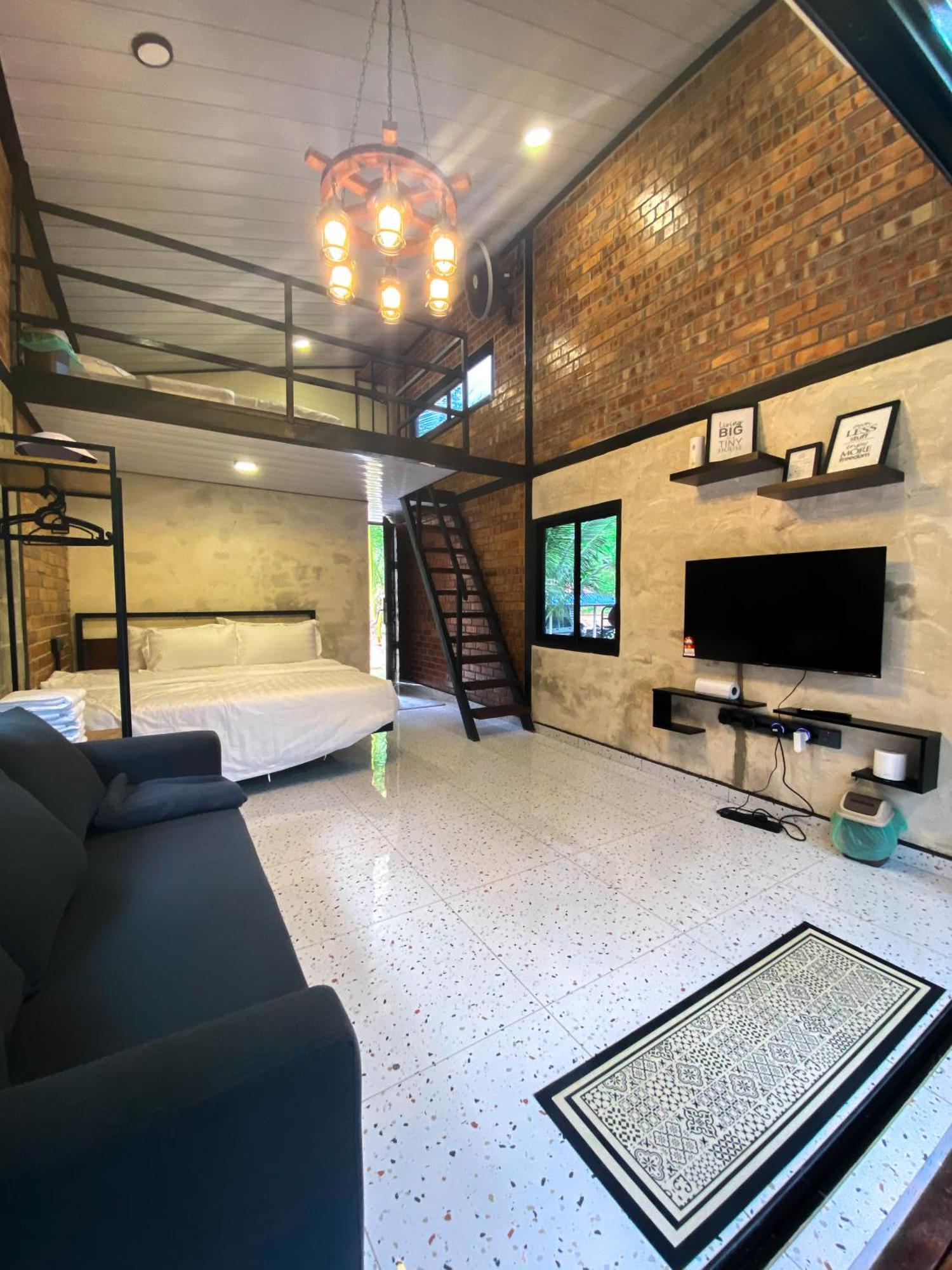 Casa Damai Janda Baik - Riverview Tiny House Bentong Esterno foto