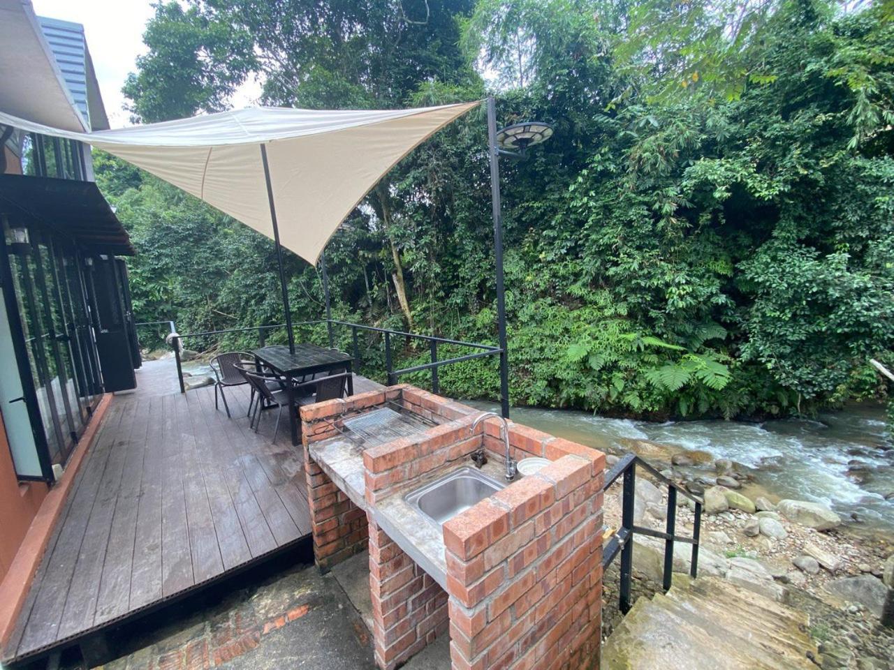 Casa Damai Janda Baik - Riverview Tiny House Bentong Esterno foto